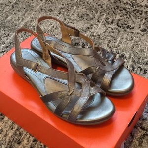 Naturalizer N5 Comfort Sandals